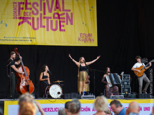Impressionen vom Sommerfestival der Kulturen 2026: Baba Yaga
